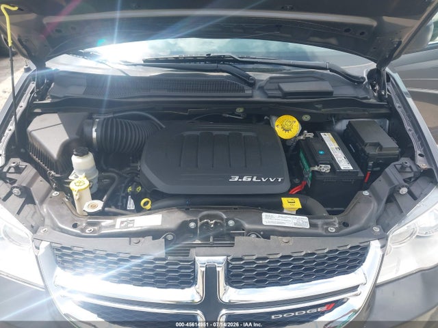 2C4RDGBG9JR323999 Dodge Grand Caravan Se