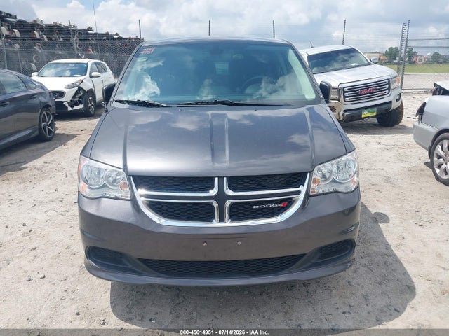 2C4RDGBG9JR323999 Dodge Grand Caravan Se