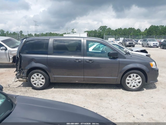 2C4RDGBG9JR323999 Dodge Grand Caravan Se