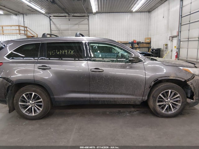 45614978 :رقم المزاد ، 5TDJZRFH8KS576804 vin ، 2019 Toyota Highlander Xle مزاد بيع