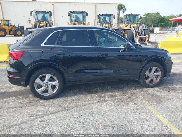 Aukcja sprzedaży 2020 Audi Q3 Premium 45 Tfsi Quattro Tiptronic, vin: WA1AECF30L1093930, numer aukcji: 45615031