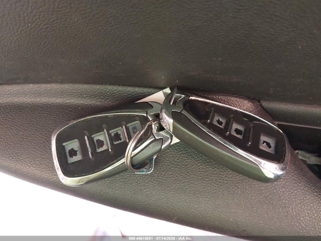 45615051 :رقم المزاد ، 3GNCJPSB4KL117885 vin ، 2019 Chevrolet Trax Lt مزاد بيع