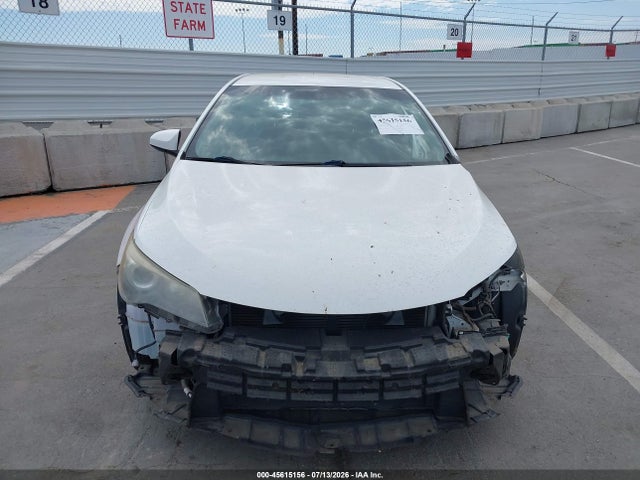 4T1BF1FKXHU679989 Toyota CAMRY SE