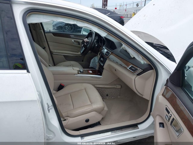 Mercedes-Benz E 350 2014 WDDHF5KB1EA876645 Image 5