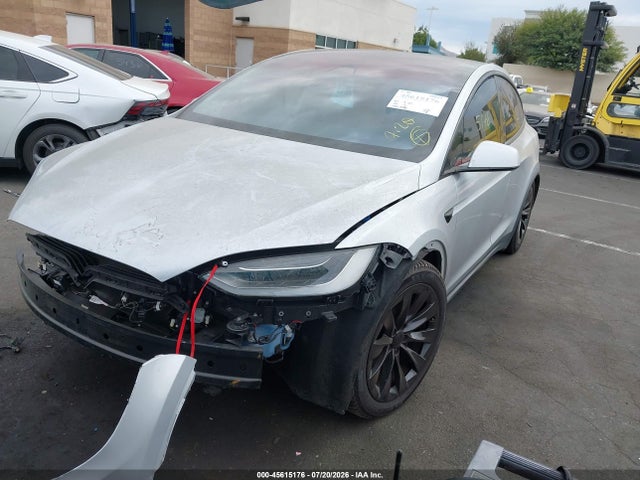 Tesla Model X 100d/75d/90d 2017 5YJXCAE26HF040280 Image 2