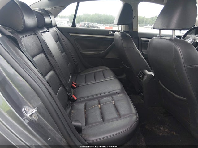 Продажа на аукционе авто 2010 Volkswagen Jetta Limited Edition, vin: 3VWRX7AJ2AM165742, номер лота: 45615180
