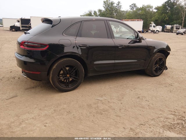 45615193 :رقم المزاد ، WP1AA2A58HLB07958 vin ، 2017 Porsche Macan مزاد بيع