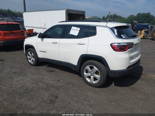 2019 Jeep Compass Latitude 4x4 მანქანა იყიდება აუქციონზე, vin: 3C4NJDBB0KT652924, აუქციონის ნომერი: 45615205