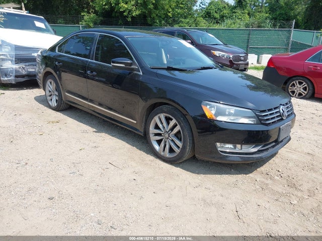 2014 Volkswagen Passat 1.8t Sel Premium მანქანა იყიდება აუქციონზე, vin: 1VWCT7A35EC006370, აუქციონის ნომერი: 45615210