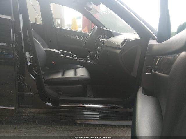 Aukcja sprzedaży 2013 Mercedes-benz C 250 Sport, vin: WDDGF4HBXDR269981, numer aukcji: 45615255