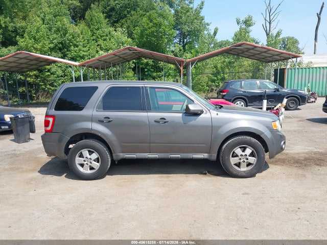 2010 Ford Escape Xls მანქანა იყიდება აუქციონზე, vin: 1FMCU0C76AKD15431, აუქციონის ნომერი: 45615258