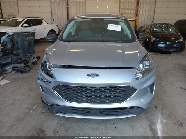 45615264 :رقم المزاد ، 1FMCU9G67NUB72330 vin ، 2022 Ford Escape Se مزاد بيع