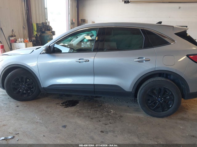 45615264 :رقم المزاد ، 1FMCU9G67NUB72330 vin ، 2022 Ford Escape Se مزاد بيع