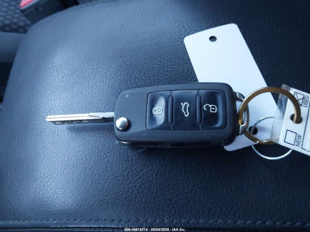 2010 Volkswagen Tiguan S მანქანა იყიდება აუქციონზე, vin: WVGAV7AX4AW516222, აუქციონის ნომერი: 45615274