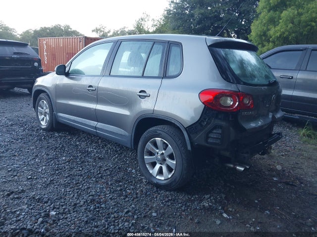 2010 Volkswagen Tiguan S მანქანა იყიდება აუქციონზე, vin: WVGAV7AX4AW516222, აუქციონის ნომერი: 45615274