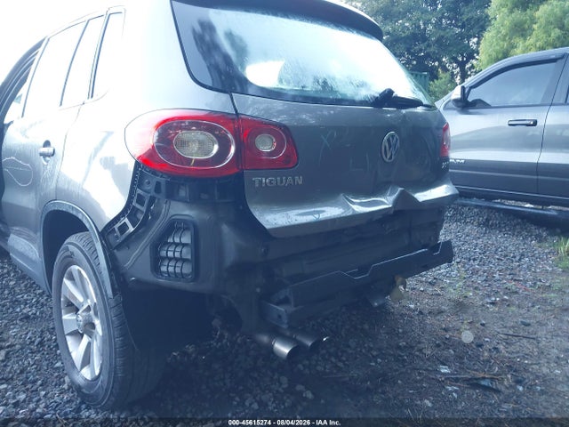 2010 Volkswagen Tiguan S მანქანა იყიდება აუქციონზე, vin: WVGAV7AX4AW516222, აუქციონის ნომერი: 45615274