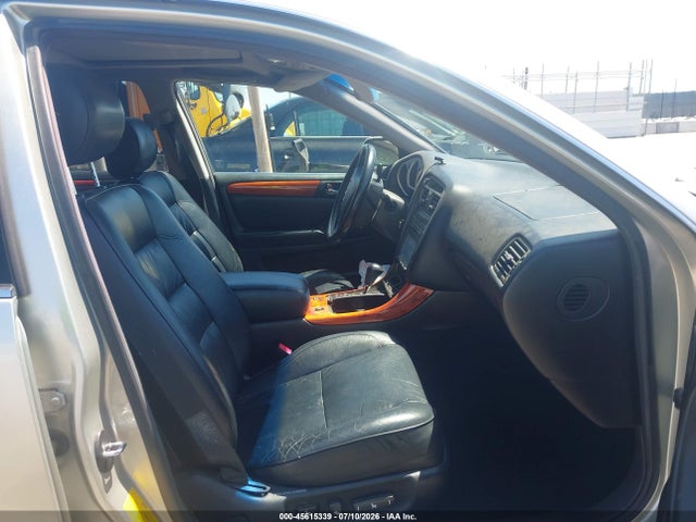 2002 Lexus Gs 300 მანქანა იყიდება აუქციონზე, vin: JT8BD69S520156458, აუქციონის ნომერი: 45615339