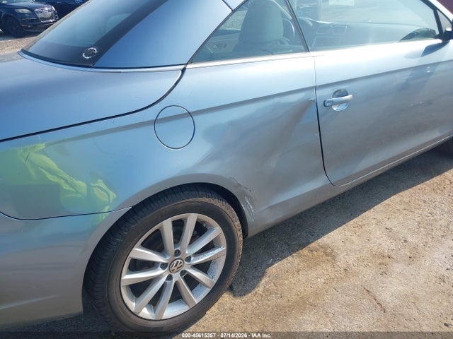 Продажа на аукционе авто 2015 Volkswagen Eos Komfort Edition, vin: WVWBW8AH3FV002525, номер лота: 45615357