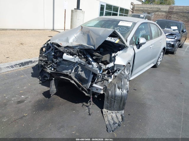 Toyota COROLLA LE 2026 5YFB4MDE8TP368057 Image 2