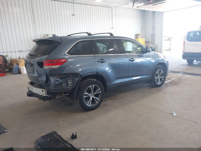 2019 Toyota Highlander Le Plus მანქანა იყიდება აუქციონზე, vin: 5TDBZRFH0KS998229, აუქციონის ნომერი: 45615473