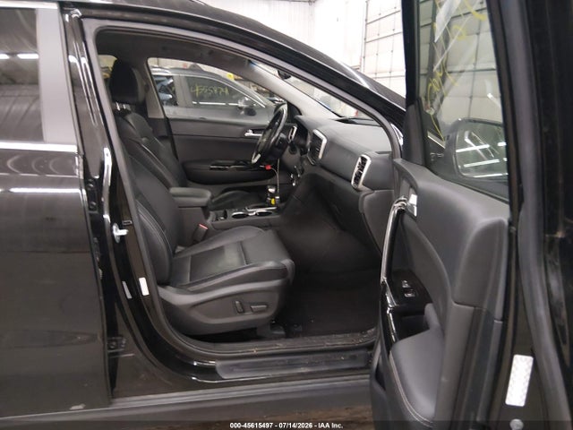Продажа на аукционе авто 2020 Kia Sportage Ex, vin: KNDPNCAC7L7772310, номер лота: 45615497