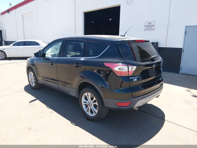 1FMCU9GD6HUE50234 Ford ESCAPE SE