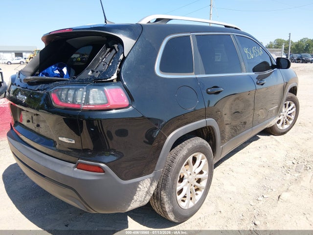 45615568 :رقم المزاد ، 1C4PJMCB5KD107296 vin ، 2019 Jeep Cherokee Latitude 4x4 مزاد بيع