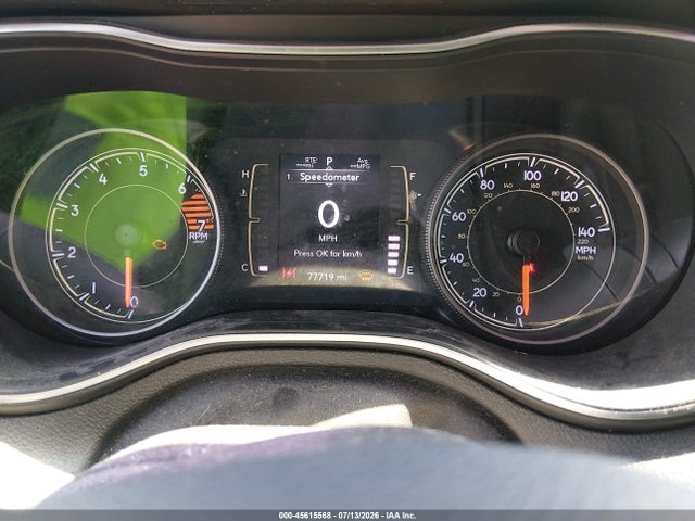45615568 :رقم المزاد ، 1C4PJMCB5KD107296 vin ، 2019 Jeep Cherokee Latitude 4x4 مزاد بيع
