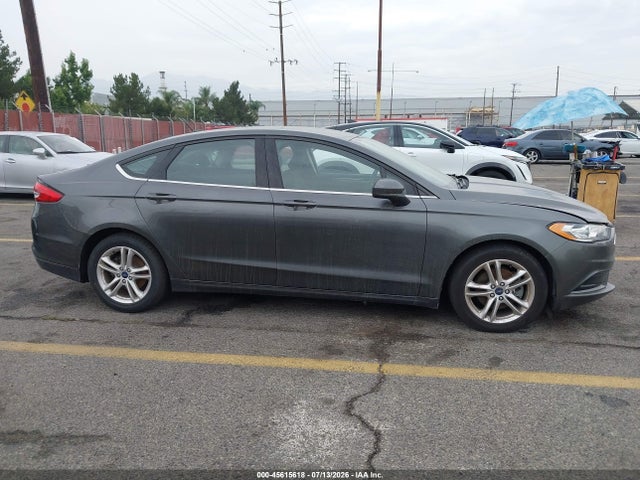 3FA6P0HD7JR253286 Ford FUSION SE