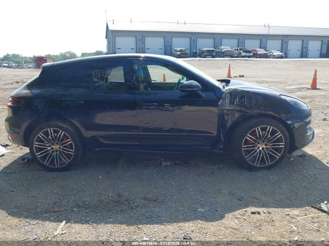 2015 Porsche Macan Turbo მანქანა იყიდება აუქციონზე, vin: WP1AF2A59FLB99015, აუქციონის ნომერი: 45615634