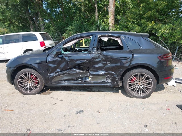 2015 Porsche Macan Turbo მანქანა იყიდება აუქციონზე, vin: WP1AF2A59FLB99015, აუქციონის ნომერი: 45615634