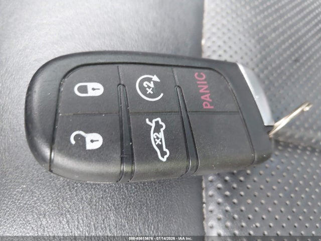 Chrysler 200 C 2015 1C3CCCEG9FN632121 Image 11