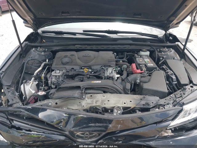 45615688 :رقم المزاد ، JTNB11HKXJ3007230 vin ، 2018 Toyota Camry Le مزاد بيع
