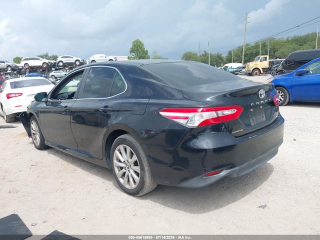 45615688 :رقم المزاد ، JTNB11HKXJ3007230 vin ، 2018 Toyota Camry Le مزاد بيع