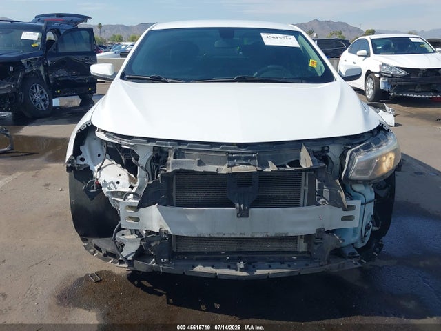 1G1ZD5ST1JF234722 Chevrolet MALIBU LT