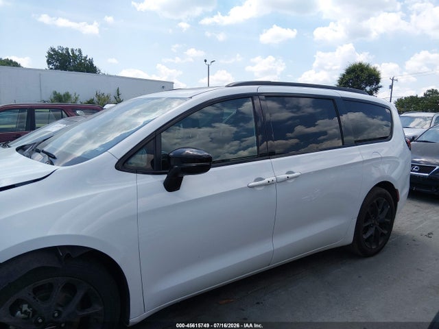 Продажа на аукционе авто 2025 Chrysler Pacifica Limited, vin: 2C4RC1GGXSR522134, номер лота: 45615749