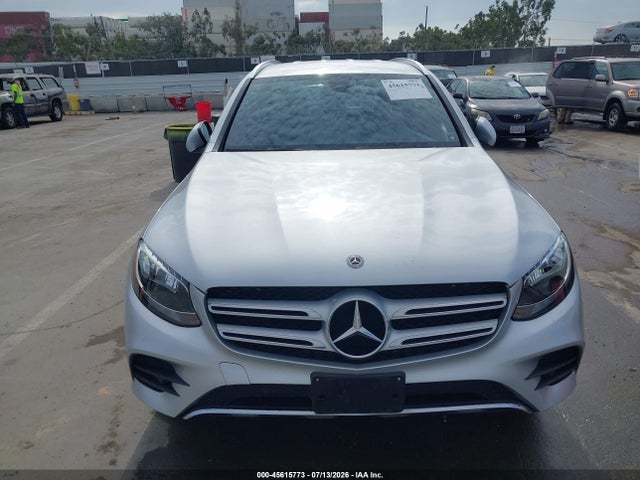 45615773 :رقم المزاد ، WDC0G4JB7JV103711 vin ، 2018 Mercedes-benz Glc 300 مزاد بيع