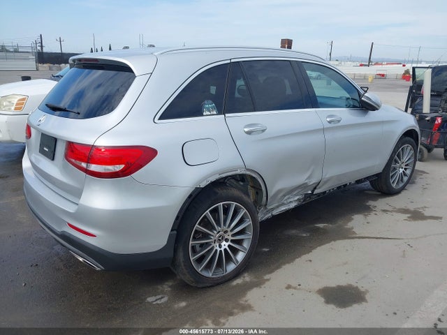 45615773 :رقم المزاد ، WDC0G4JB7JV103711 vin ، 2018 Mercedes-benz Glc 300 مزاد بيع