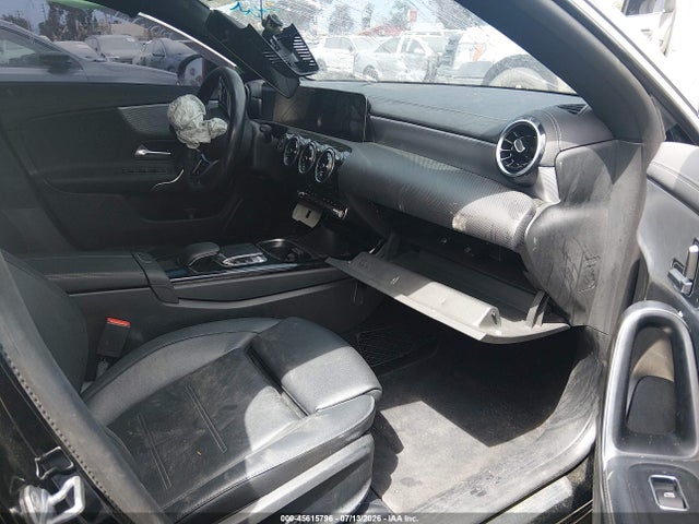 Продажа на аукционе авто 2020 Mercedes-benz Cla 250, vin: WDD5J4GBXLN070586, номер лота: 45615796
