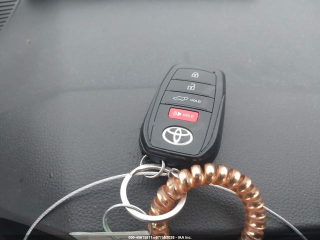 JTEAAAAH2RJ153980 Toyota Venza Xle