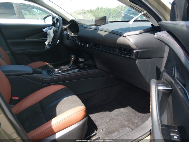 45615830 :رقم المزاد ، 3MVDMBXY5SM782615 vin ، 2025 Mazda Cx-30 2.5 Carbon Turbo مزاد بيع