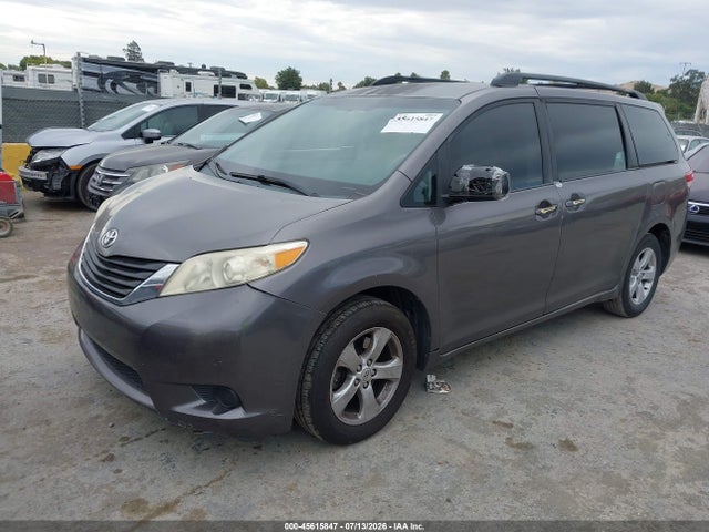 Продажа на аукционе авто 2011 Toyota Sienna, vin: 5TDKA3DCXBS006643, номер лота: 45615847