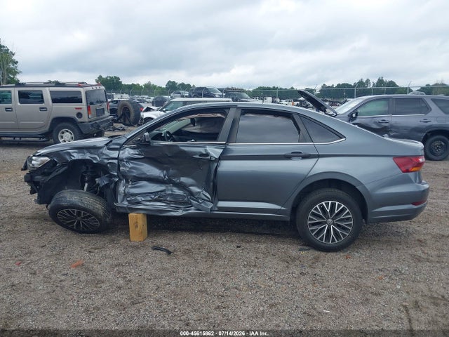 2019 Volkswagen Jetta 1.4t R-line/1.4t S/1.4t Se მანქანა იყიდება აუქციონზე, vin: 3VWCB7BU3KM228281, აუქციონის ნომერი: 45615862