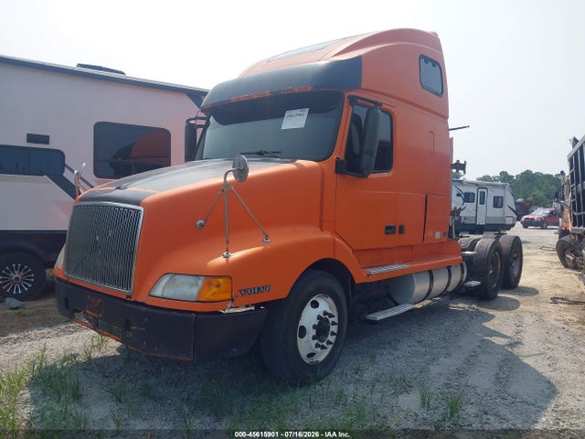 Aukcja sprzedaży 2002 Volvo Vn, vin: 4V4NC9GH02N330518, numer aukcji: 45615901
