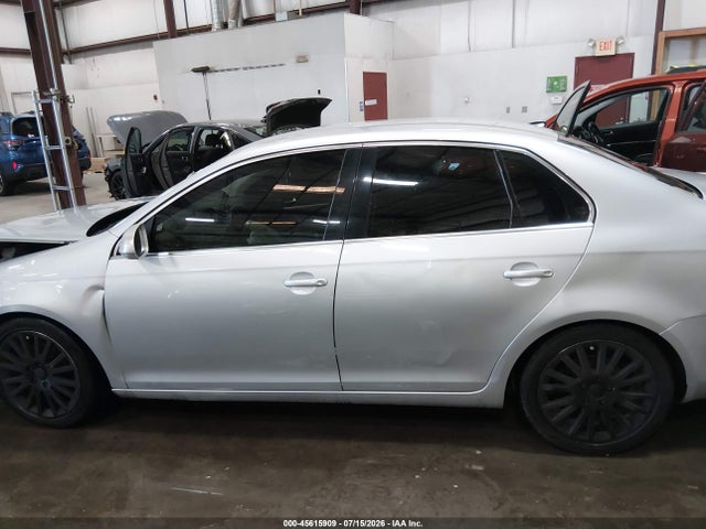 2006 Volkswagen Jetta 2.5 მანქანა იყიდება აუქციონზე, vin: 3VWRG71K16M744933, აუქციონის ნომერი: 45615909