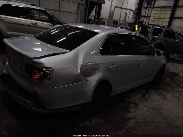 2006 Volkswagen Jetta 2.5 მანქანა იყიდება აუქციონზე, vin: 3VWRG71K16M744933, აუქციონის ნომერი: 45615909