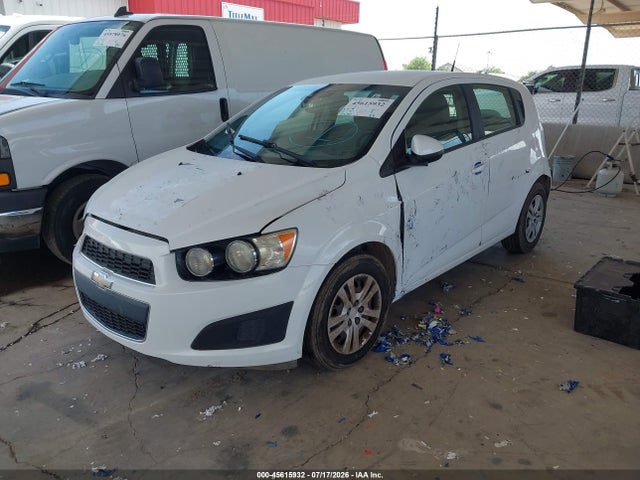 Chevrolet Sonic Ls Auto 2014 1G1JA6SH5E4222209 Image 2