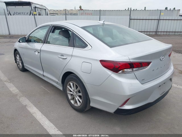 Hyundai SONATA SE 2019 5NPE24AF0KH800846 Image 3