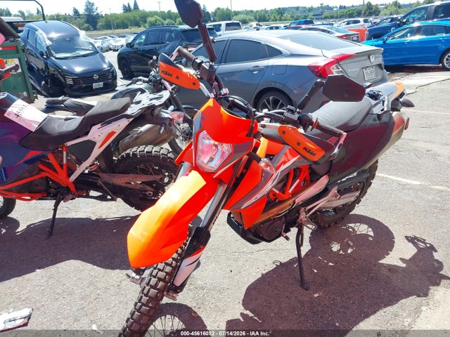 45616012 :رقم المزاد ، VBKLEV409MM709545 vin ، 2021 Ktm 690 Enduro R مزاد بيع
