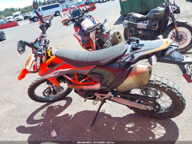 45616012 :رقم المزاد ، VBKLEV409MM709545 vin ، 2021 Ktm 690 Enduro R مزاد بيع